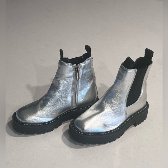 New‎ Sam Edelman Laguna Silver Leather Pull On Chelsea Boots Kids 12 M - Picture 9 of 12